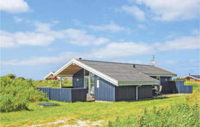 3 Bedroom Cozy Home In Hjørring